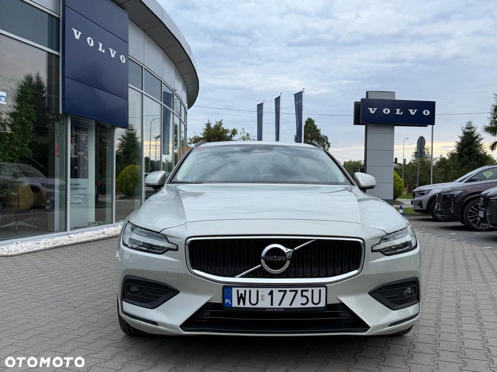Volvo V60 D4 Momentum - 9