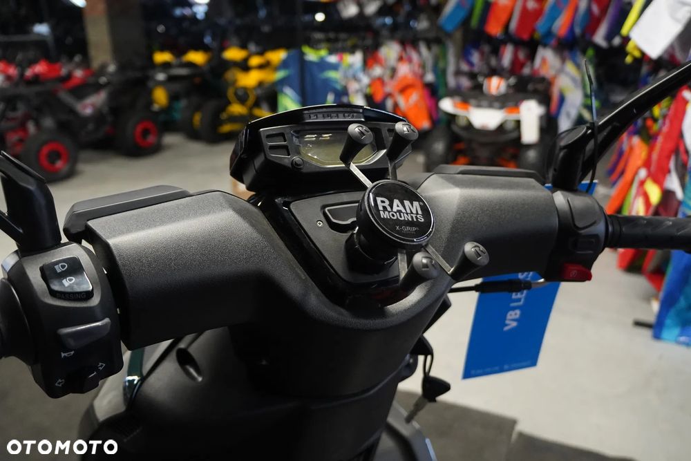 Peugeot Speedfight - 8