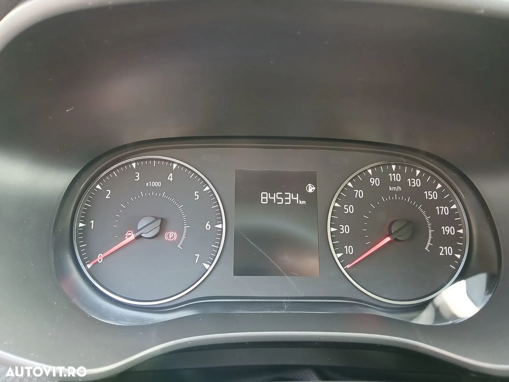 Dacia Logan TCe 90 Essential - 9