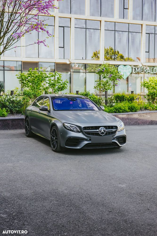 Mercedes-Benz E 63 AMG S 4MATIC Aut. - 21