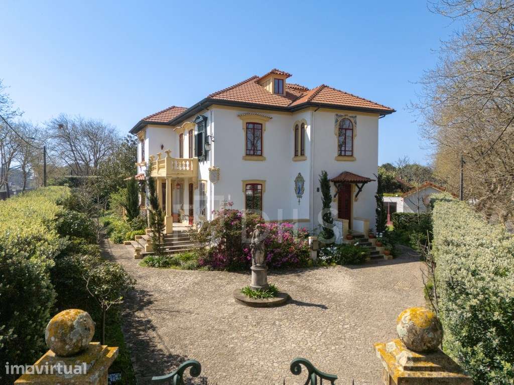 Palacete T5 com Piscina e Jardim, em Miramar - Grande imagem: 5/48
