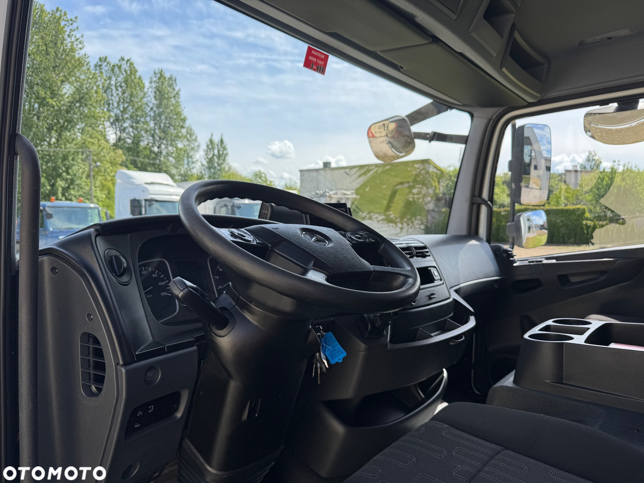 Mercedes-Benz ATEGO 1318 Kontener 7.50/ WINDA / Przebieg 170 tyś km - 25