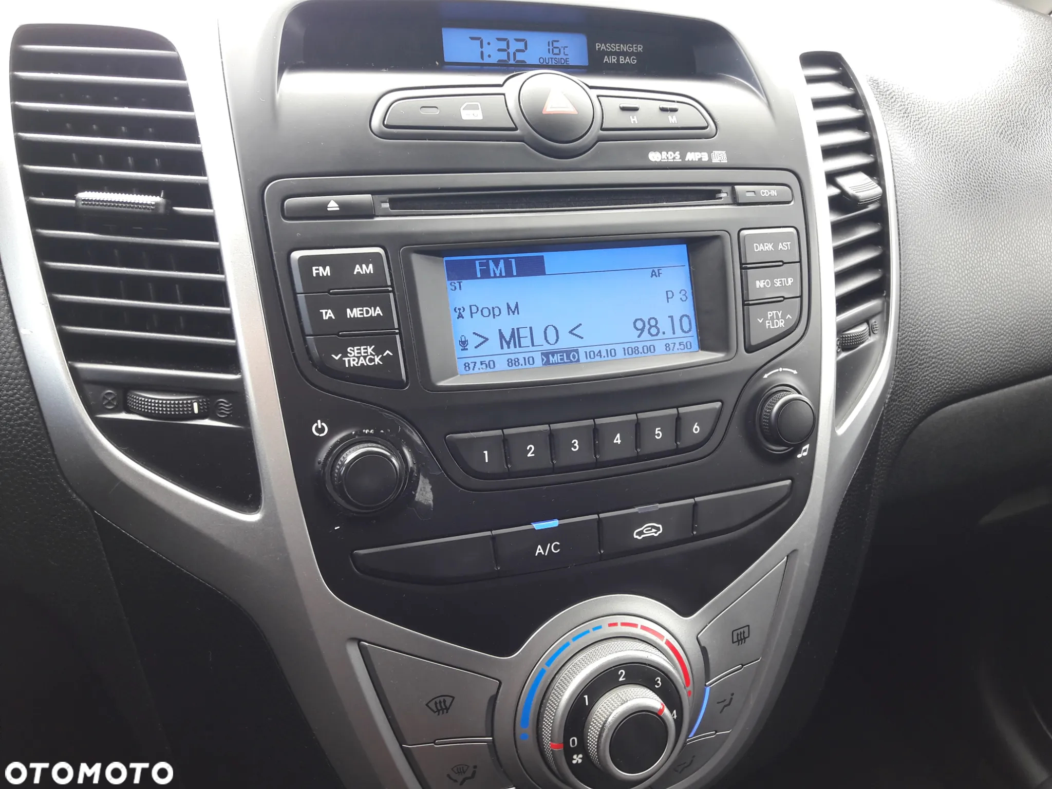 Hyundai ix20 1.4 blue - 20