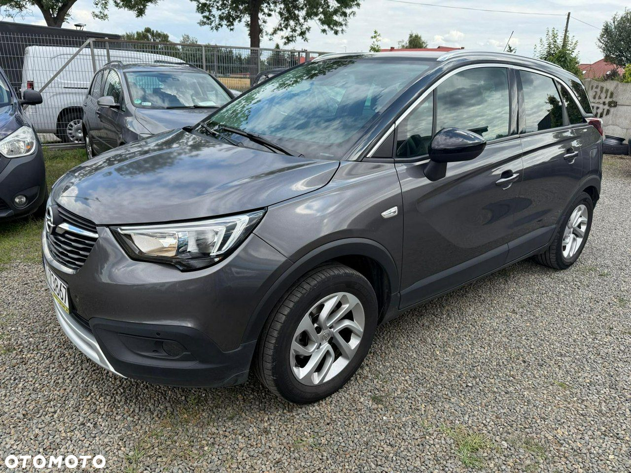 Opel Crossland X - 11