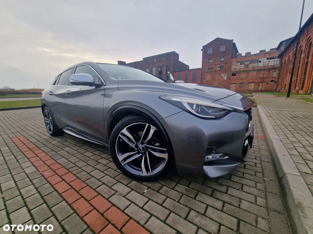 Infiniti Q30 2.2d DCT Premium Tech - 3