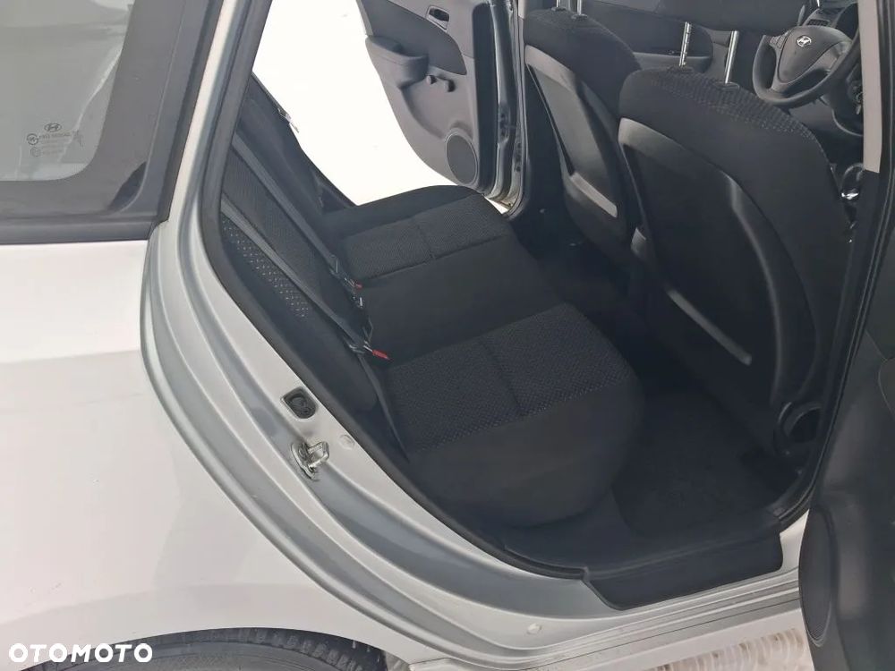 Hyundai i30 1.4 Comfort EU5 - 14