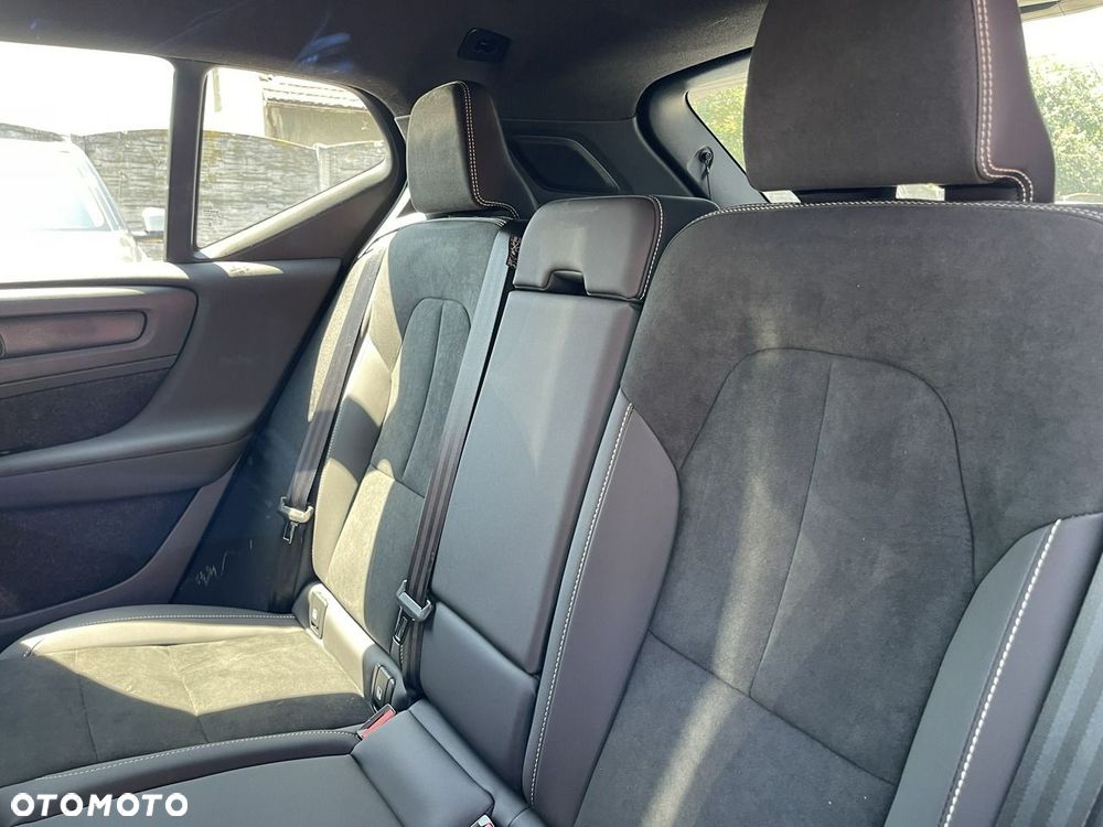 Volvo XC 40 B4 B AWD Geartronic RDesign - 13