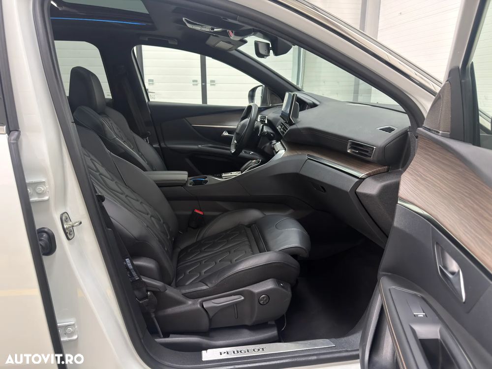 Peugeot 3008 PHEV EAT8 4X4 GT Pack - 18