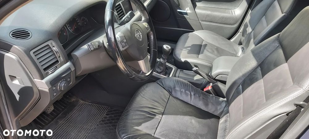 Opel Signum 1.9 CDTI - 11