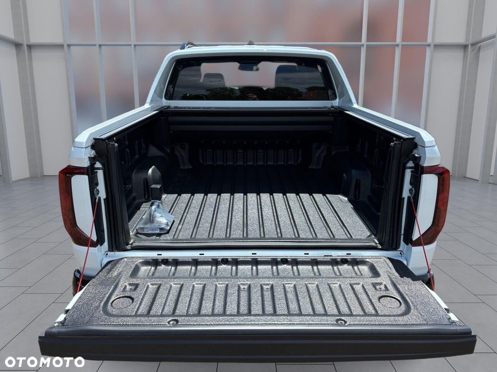 Volkswagen Amarok - 11