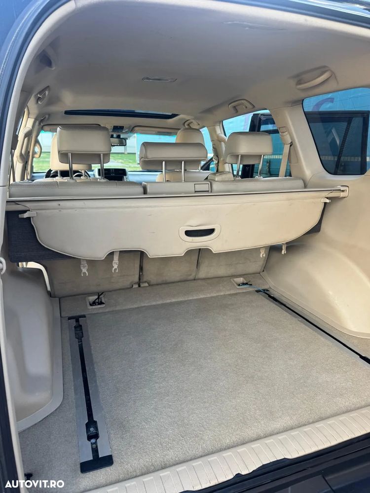 Toyota Land Cruiser 3.0l Turbo D-4D A/T Luxury - 6