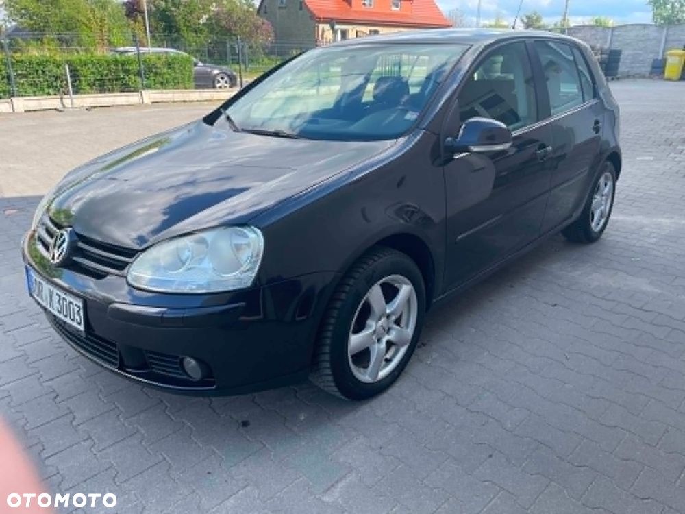 Volkswagen Golf - 5
