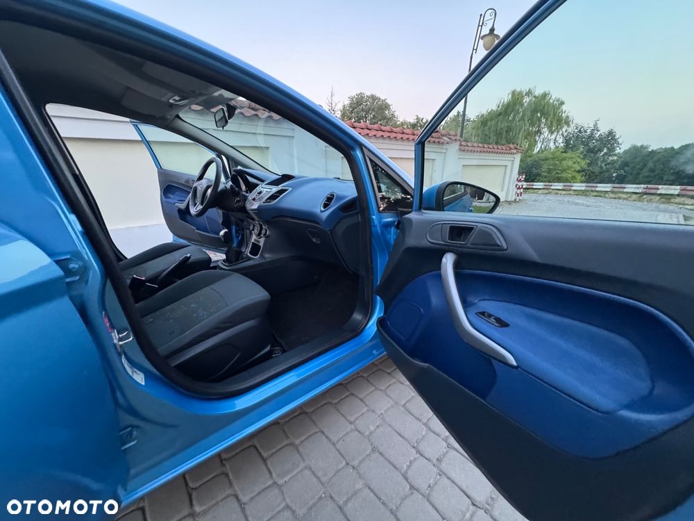 Ford Fiesta - 22