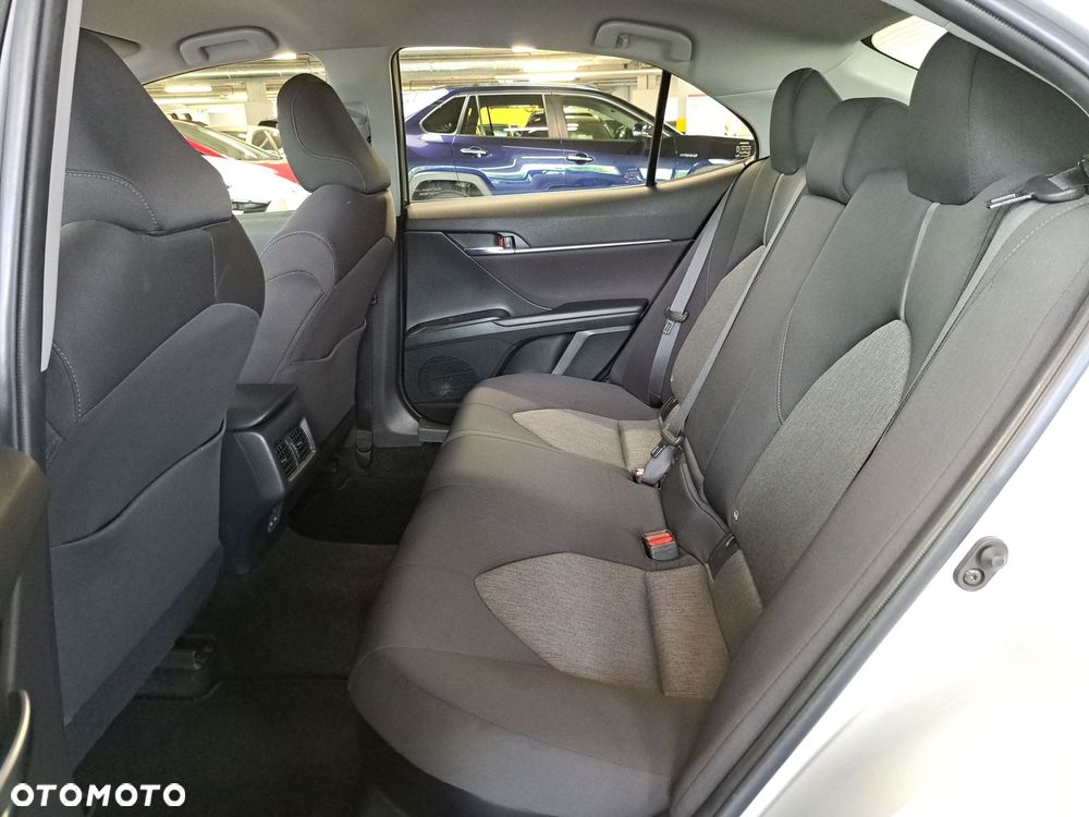 Toyota Camry 2.5 Hybrid Comfort CVT - 13