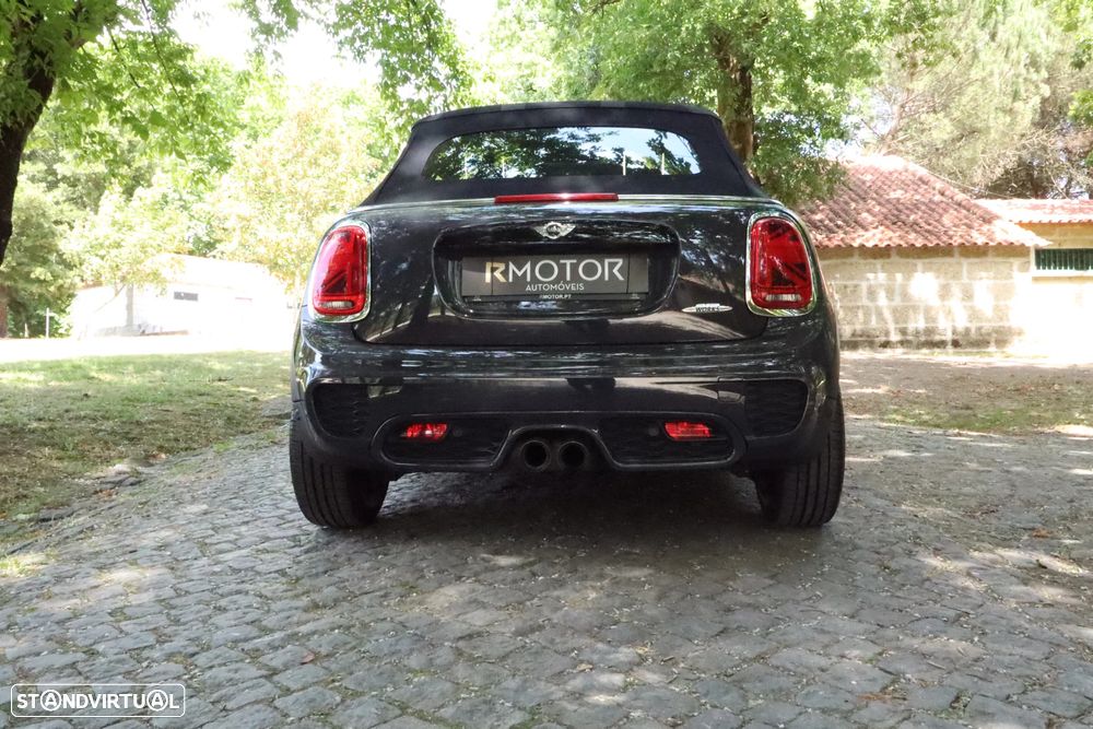 MINI Cabrio John Cooper Works - 9