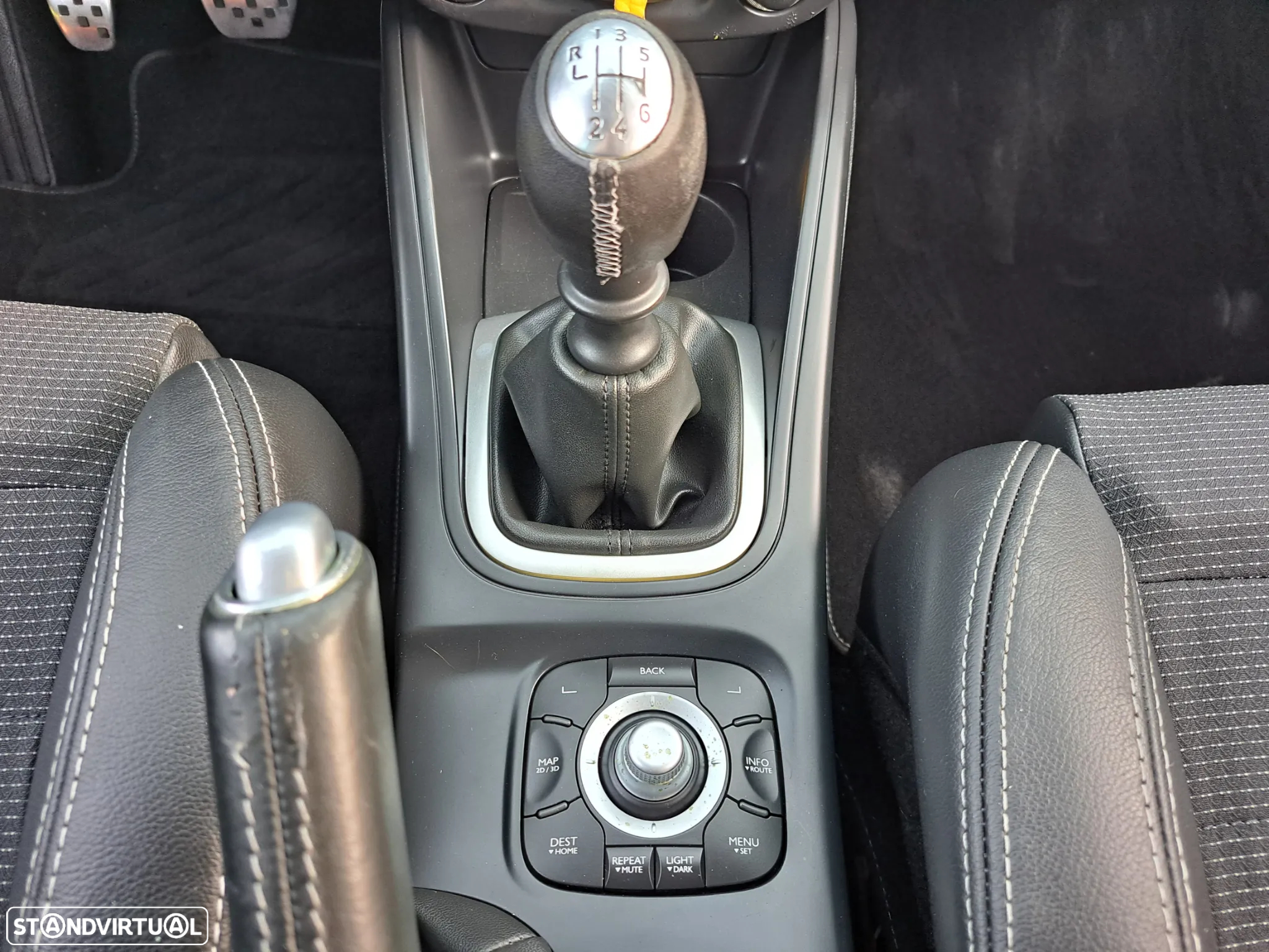 Renault Mégane Sport Tourer 1.5 dCi GT Line - 23