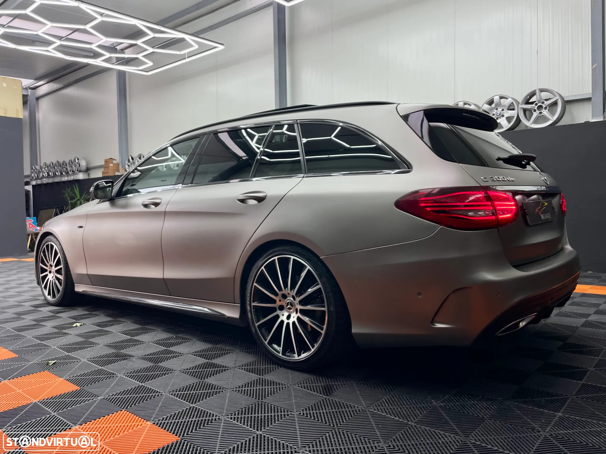 Mercedes-Benz C 300 de AMG Line - 4