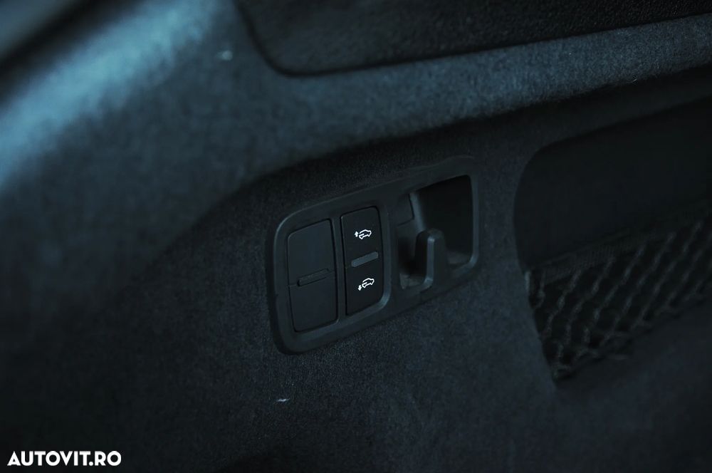 Audi Q8 50 TDI quattro Tiptronic - 32