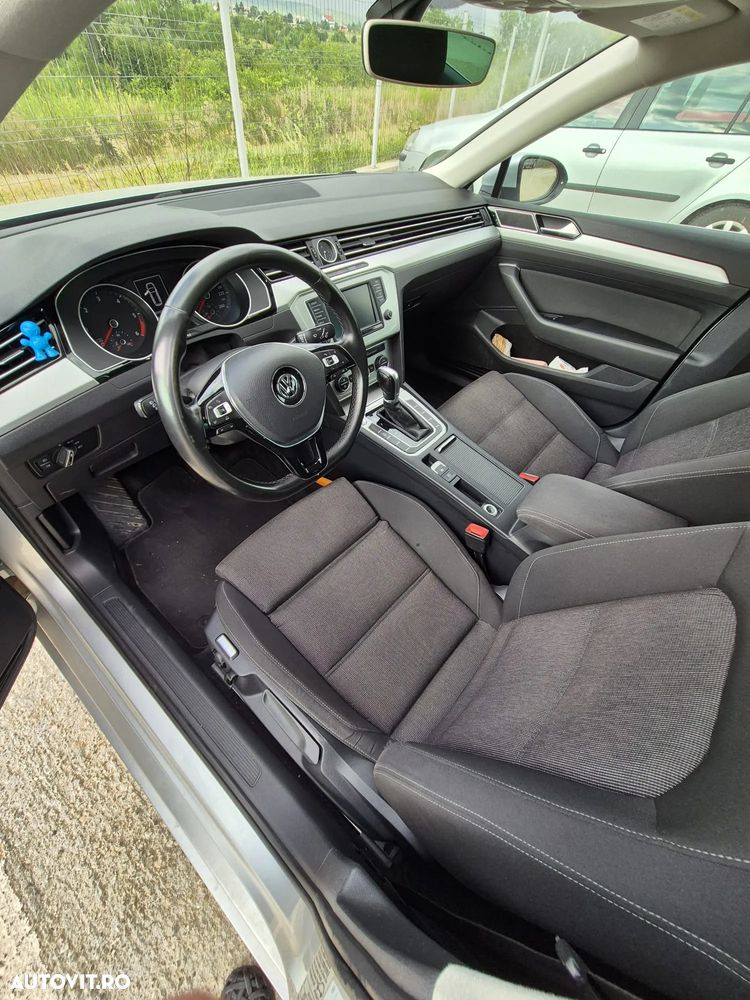 Volkswagen Passat - 6