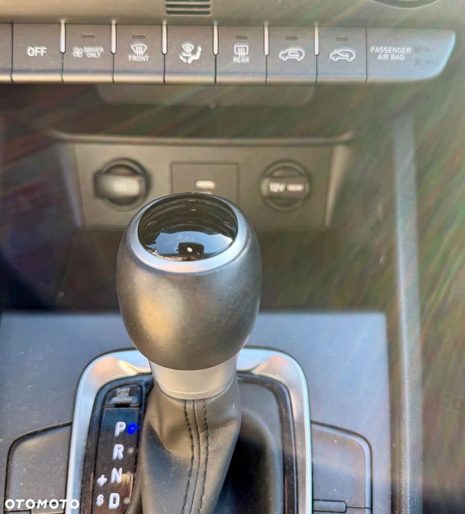 Hyundai Kona - 15