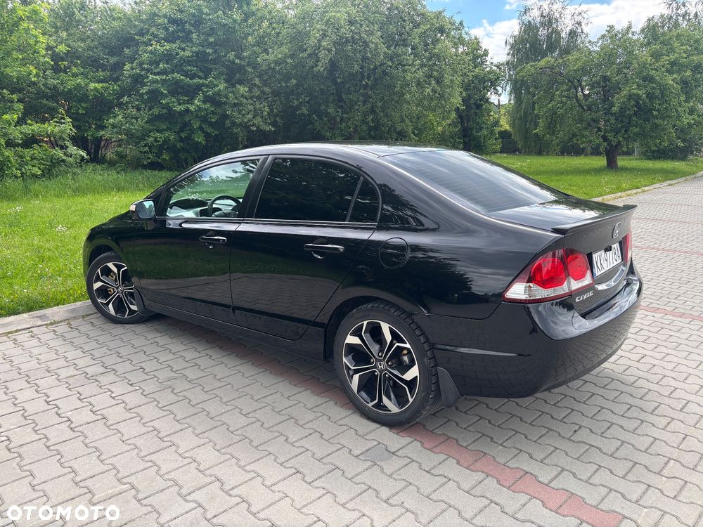Honda Civic 1.8 Executive - 5