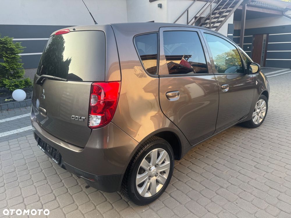 Mitsubishi Colt - 2