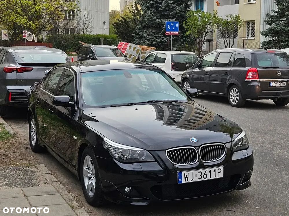 BMW Seria 5 523i - 6