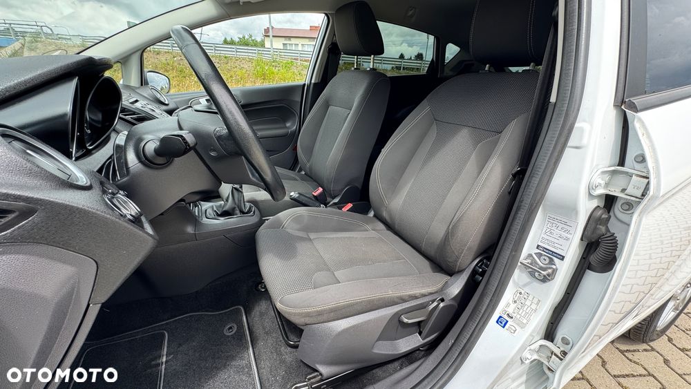 Ford Fiesta - 12