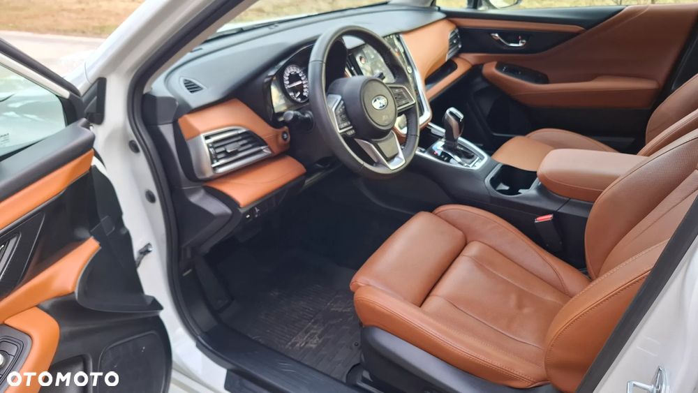 Subaru Legacy - 11