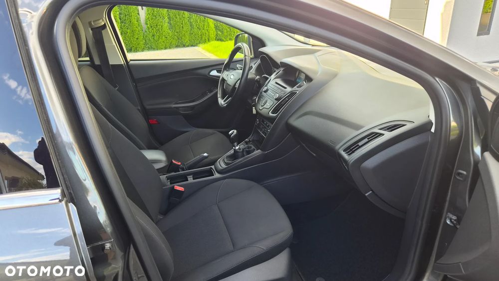 Ford Focus 1.0 EcoBoost STart-Stopp-System TITANIUM - 16