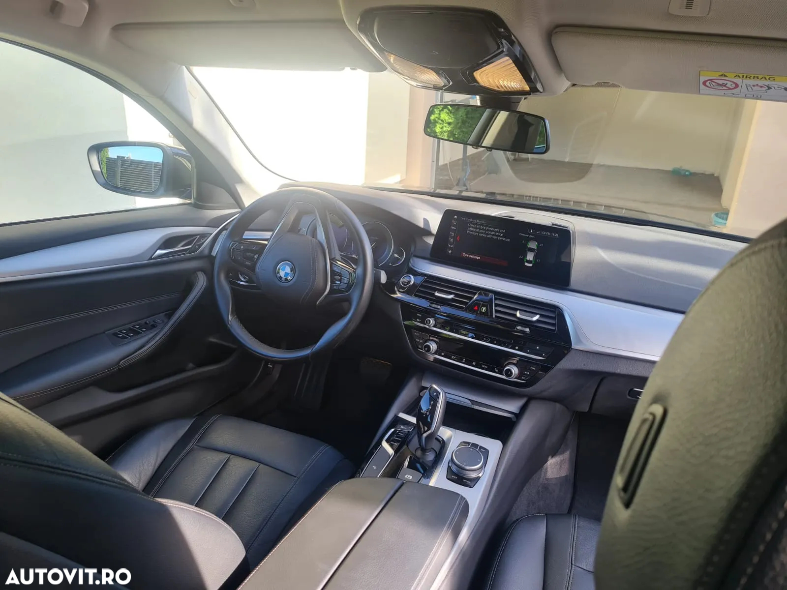 BMW Seria 5 520d xDrive AT - 10