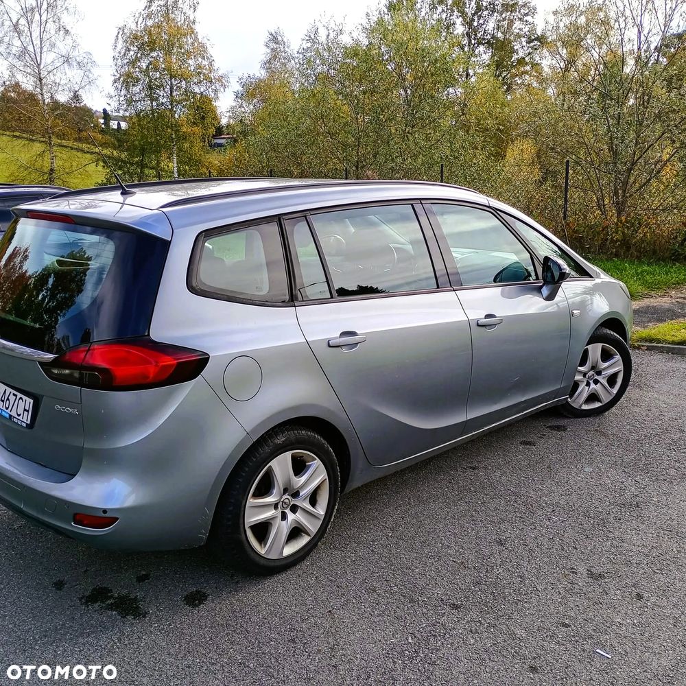 Opel Zafira - 4