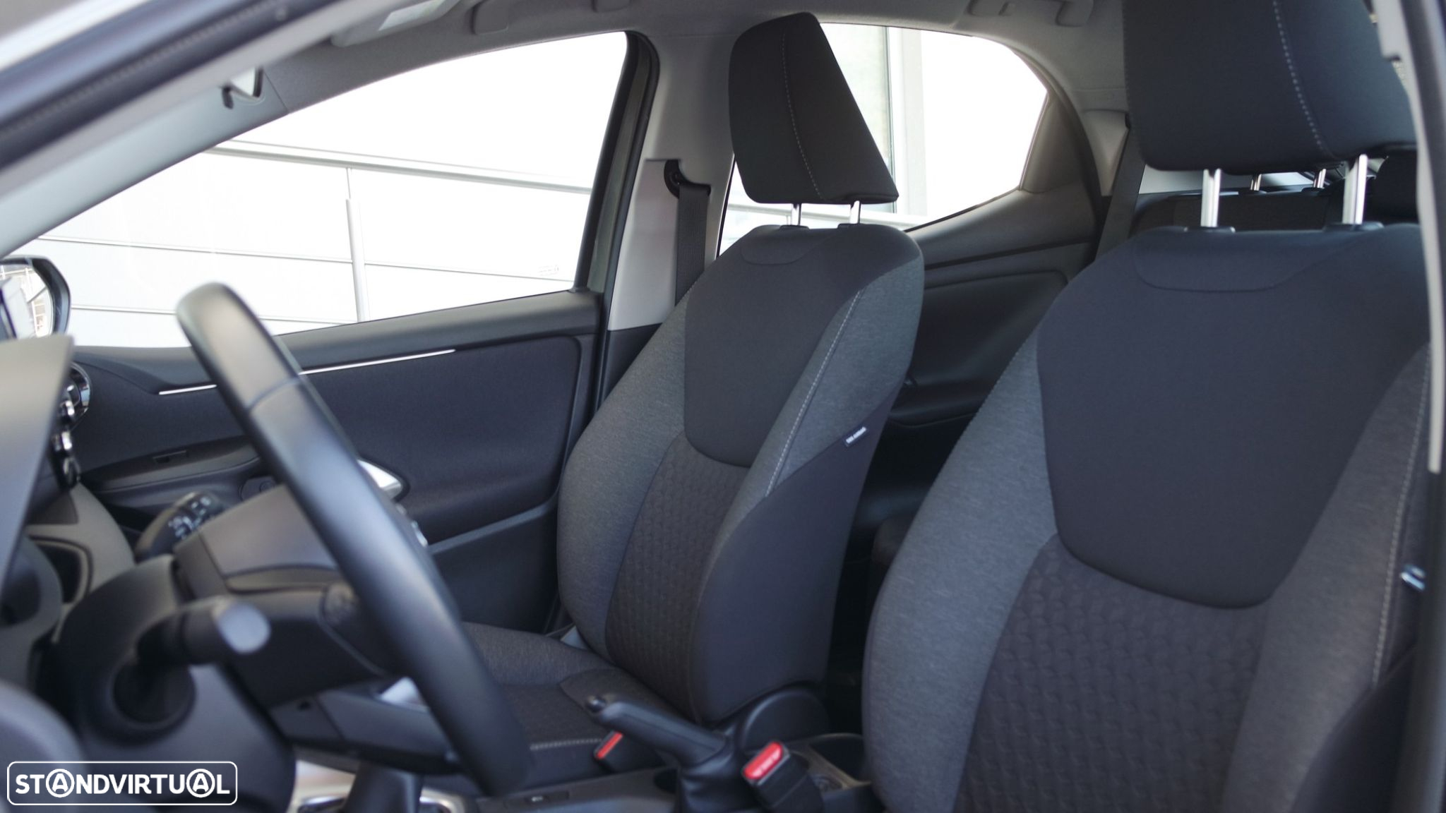 Toyota Yaris 1.0 VVT-i Comfort Plus - 13