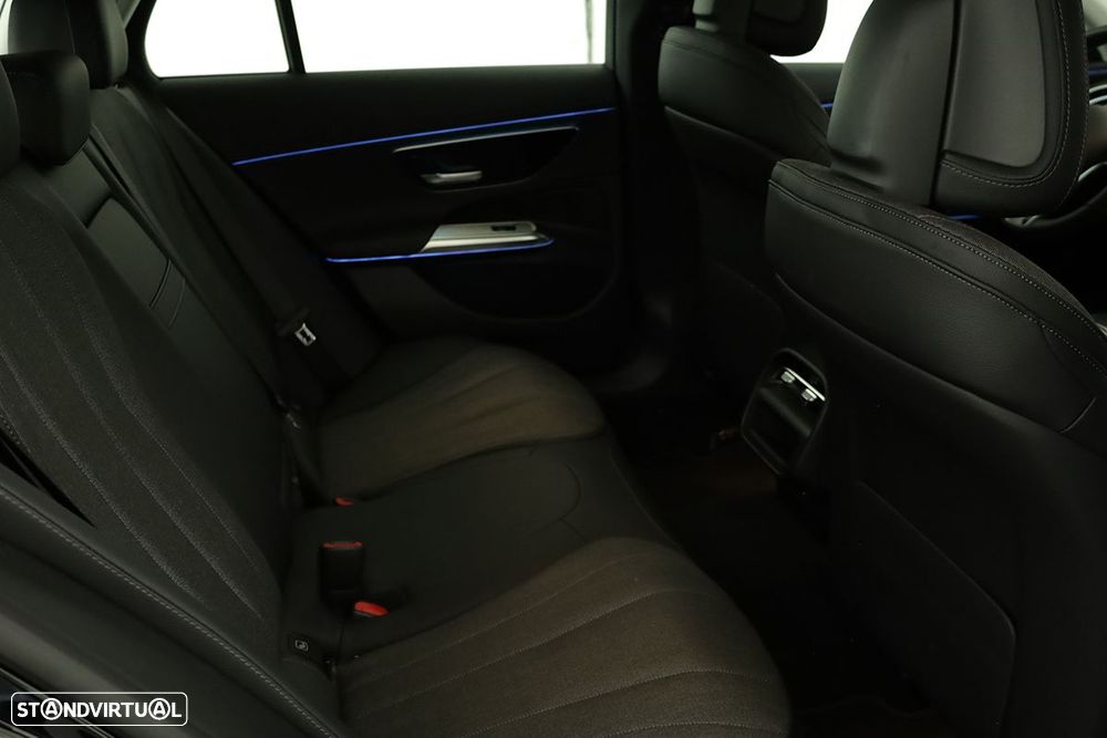 Mercedes-Benz E 300 de Avantgarde - 24