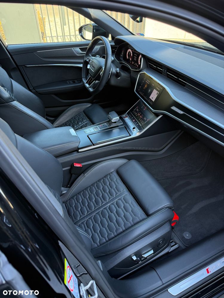 Audi RS6 Avant - 8