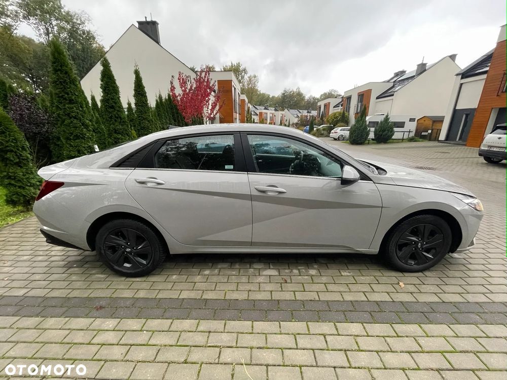 Hyundai Elantra 1.6 Modern CVT - 6