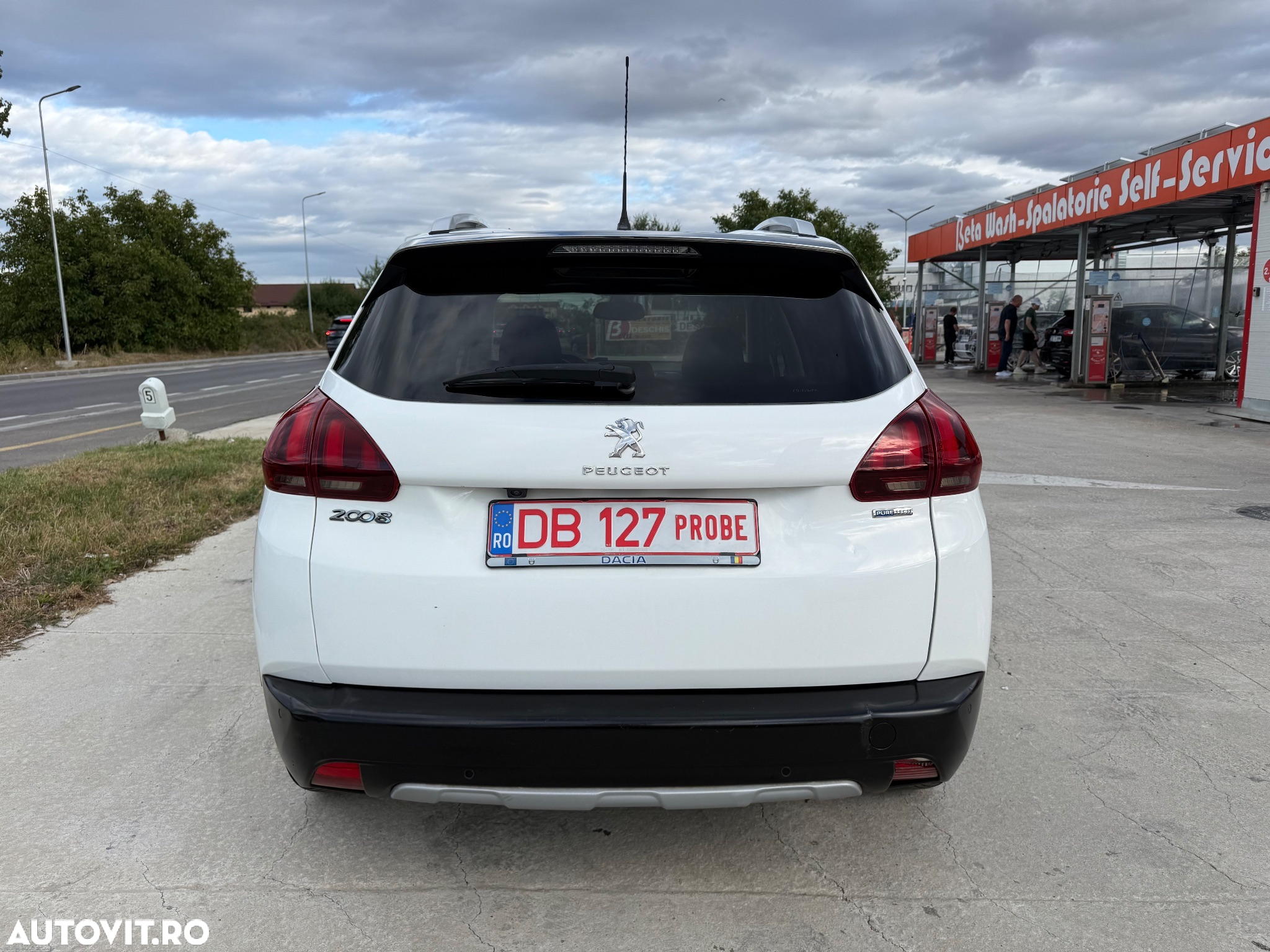 Peugeot 2008 1.2 PureTech Turbo EAT6 S&S GT-Line - 10