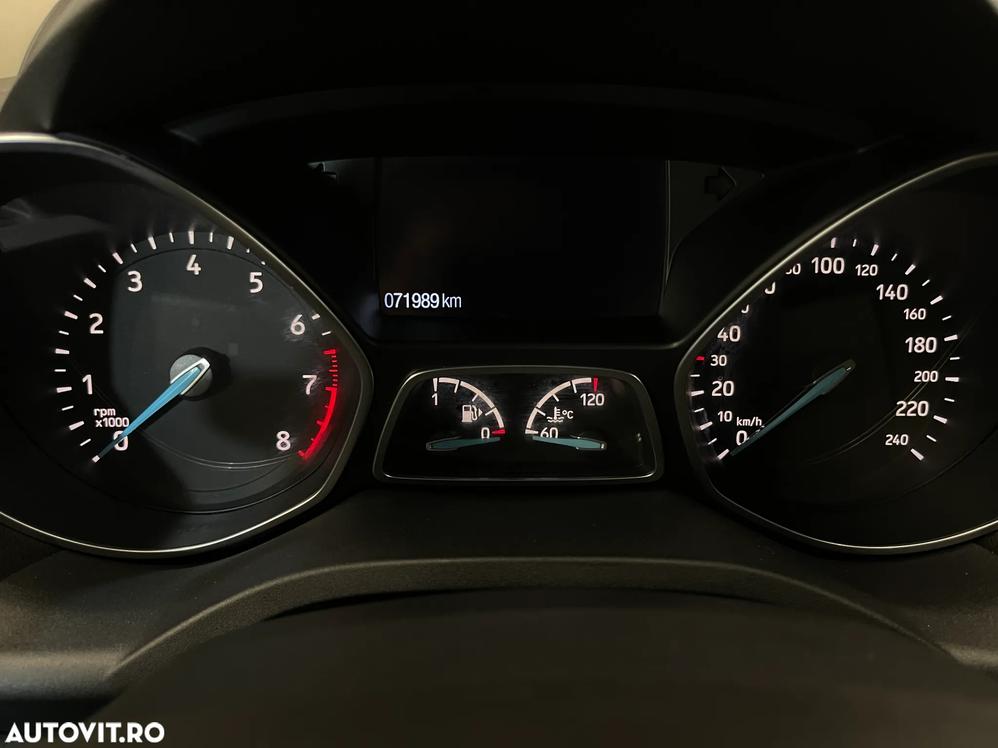 Ford Kuga 1.5 EcoBoost 2WD Trend - 22