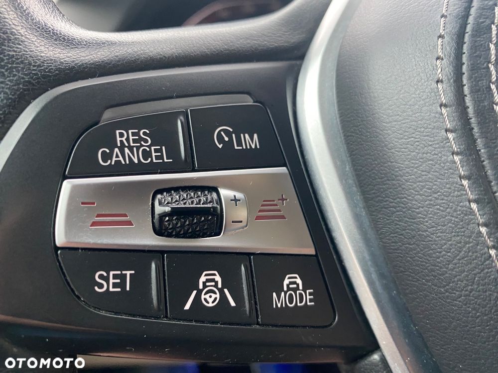 BMW X5 xDrive25d - 32