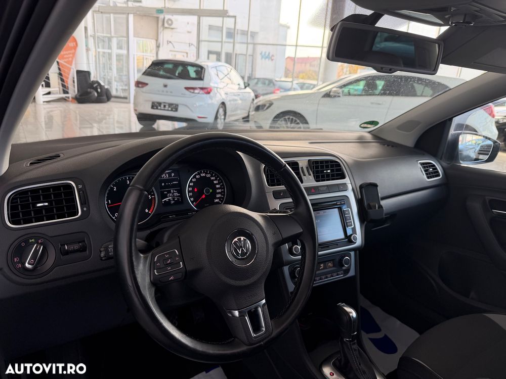 Volkswagen Polo 1.6 TDI DSG Life - 12