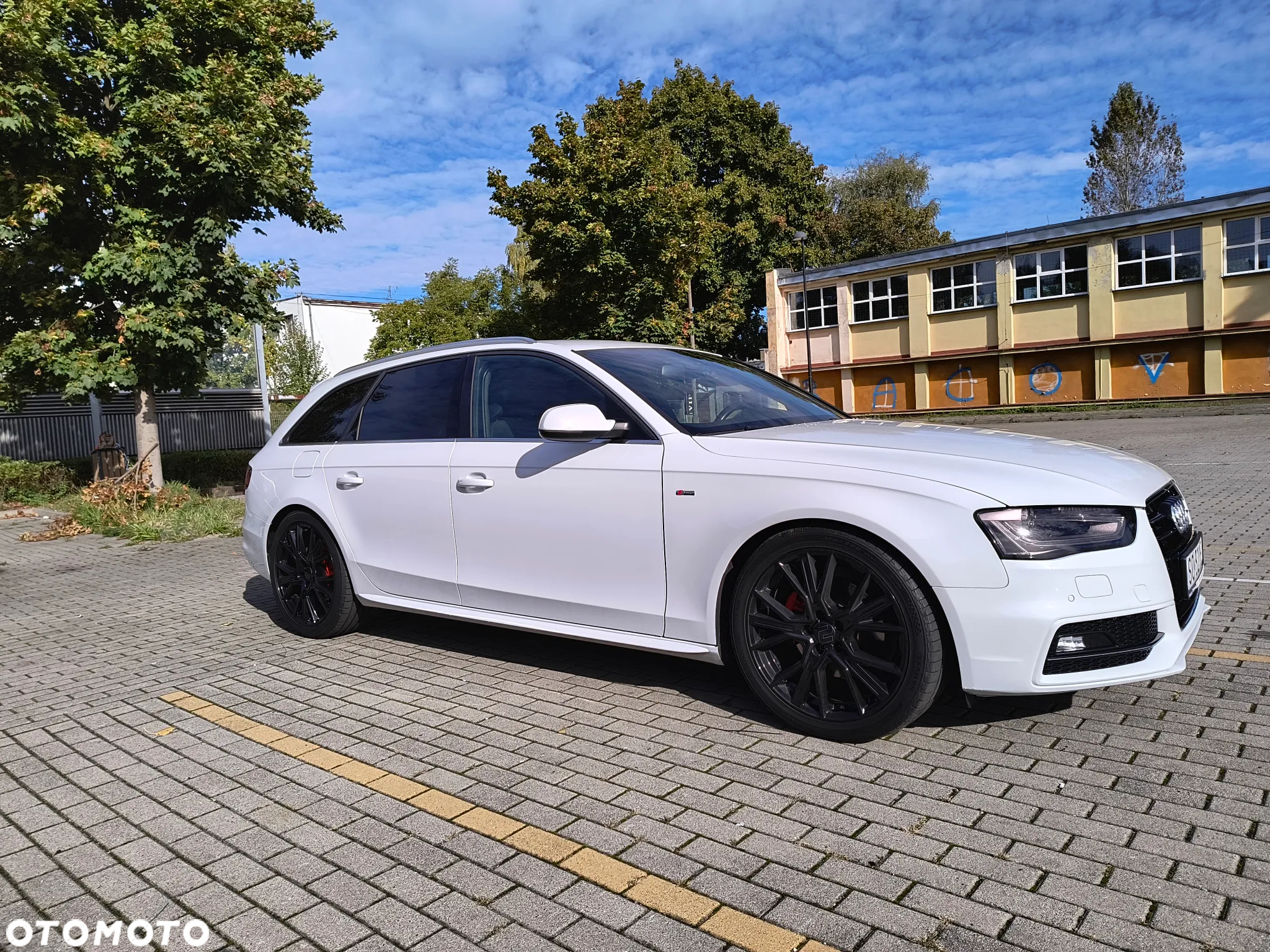 Audi A4 Avant 2.0 TDI DPF S line Sportpaket - 6