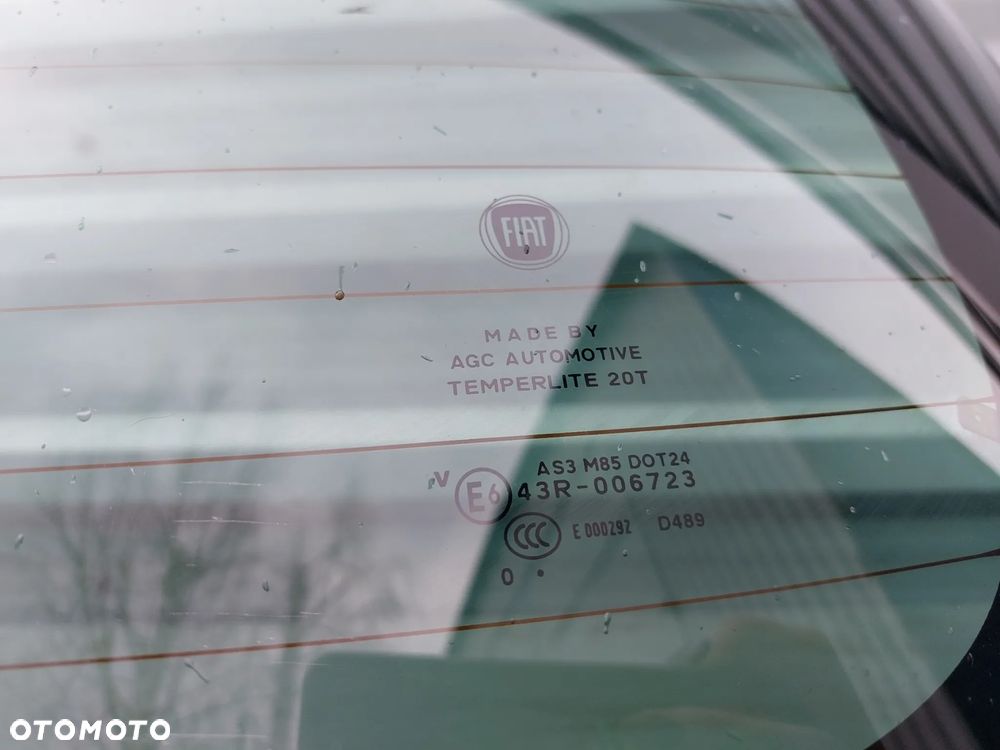 Szyba klapy tylnej Fiat 500 L 500L - 2