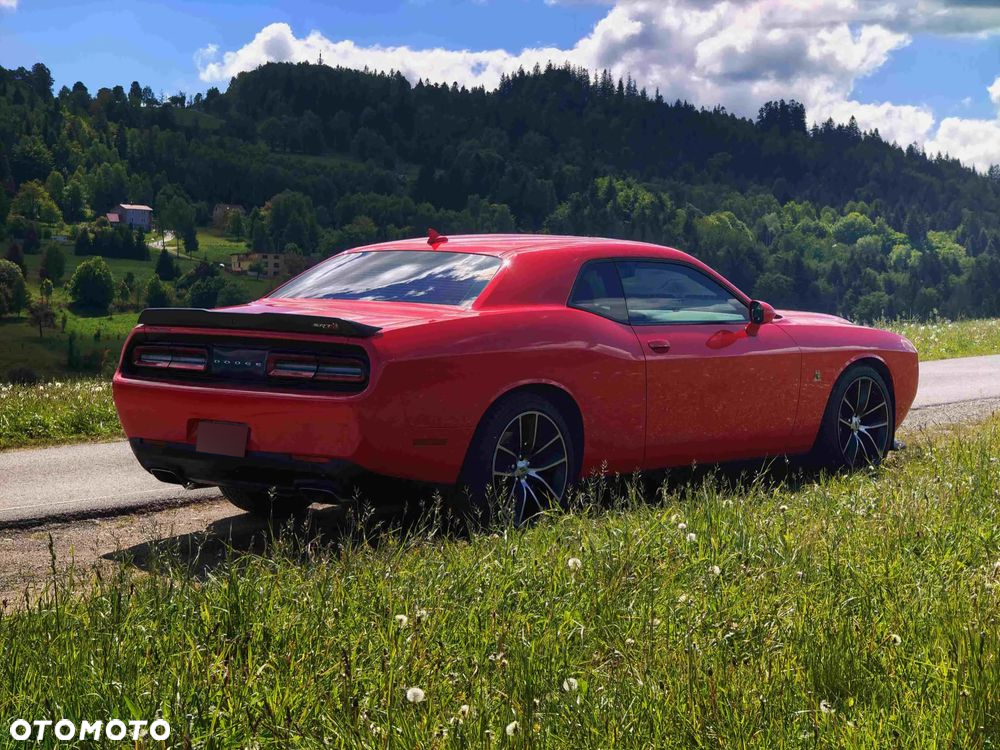 Dodge Challenger 6.4 Scat Pack - 16