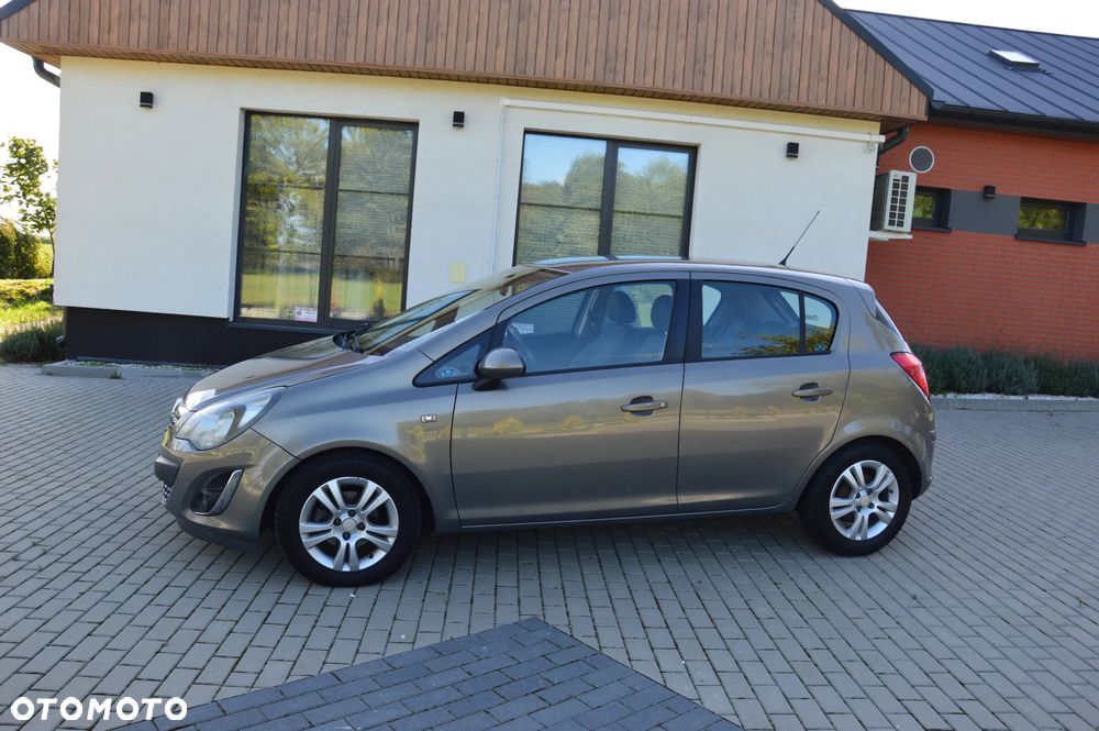 Opel Corsa - 16