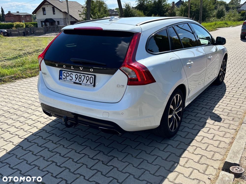 Volvo V60 D3 Inscription - 4