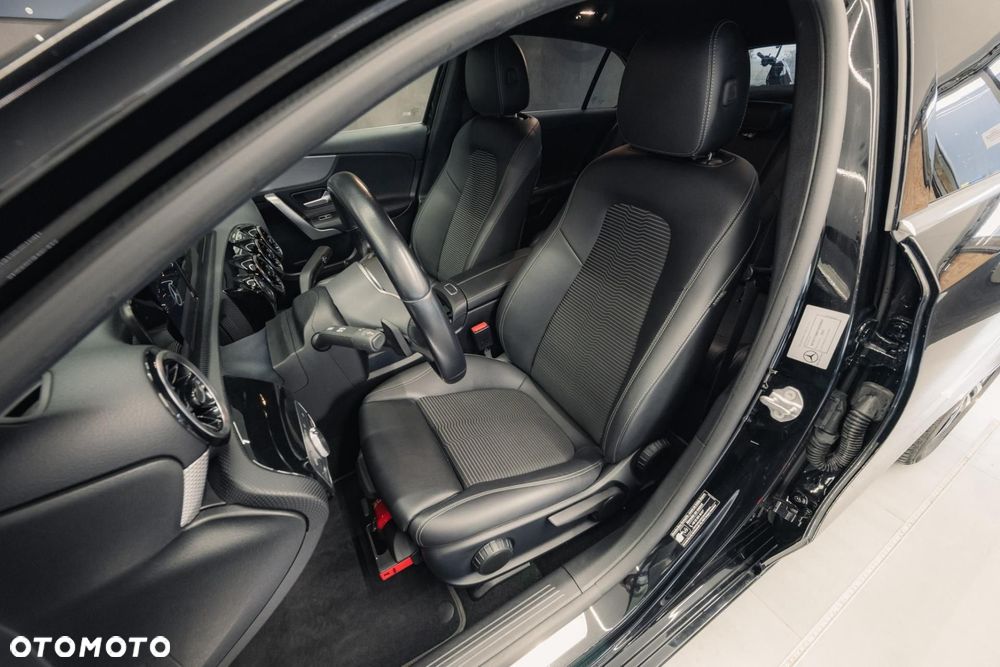 Mercedes-Benz Klasa A 250 Progressive 7G-DCT - 13