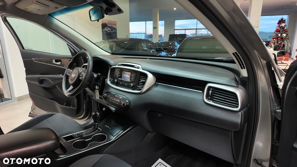 Kia Sorento - 33