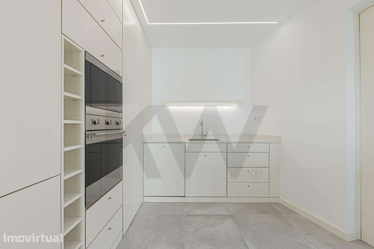 Elegante Apartamento Duplex T2 com Suite e Varandim em Lisboa - Grande imagem: 4/60