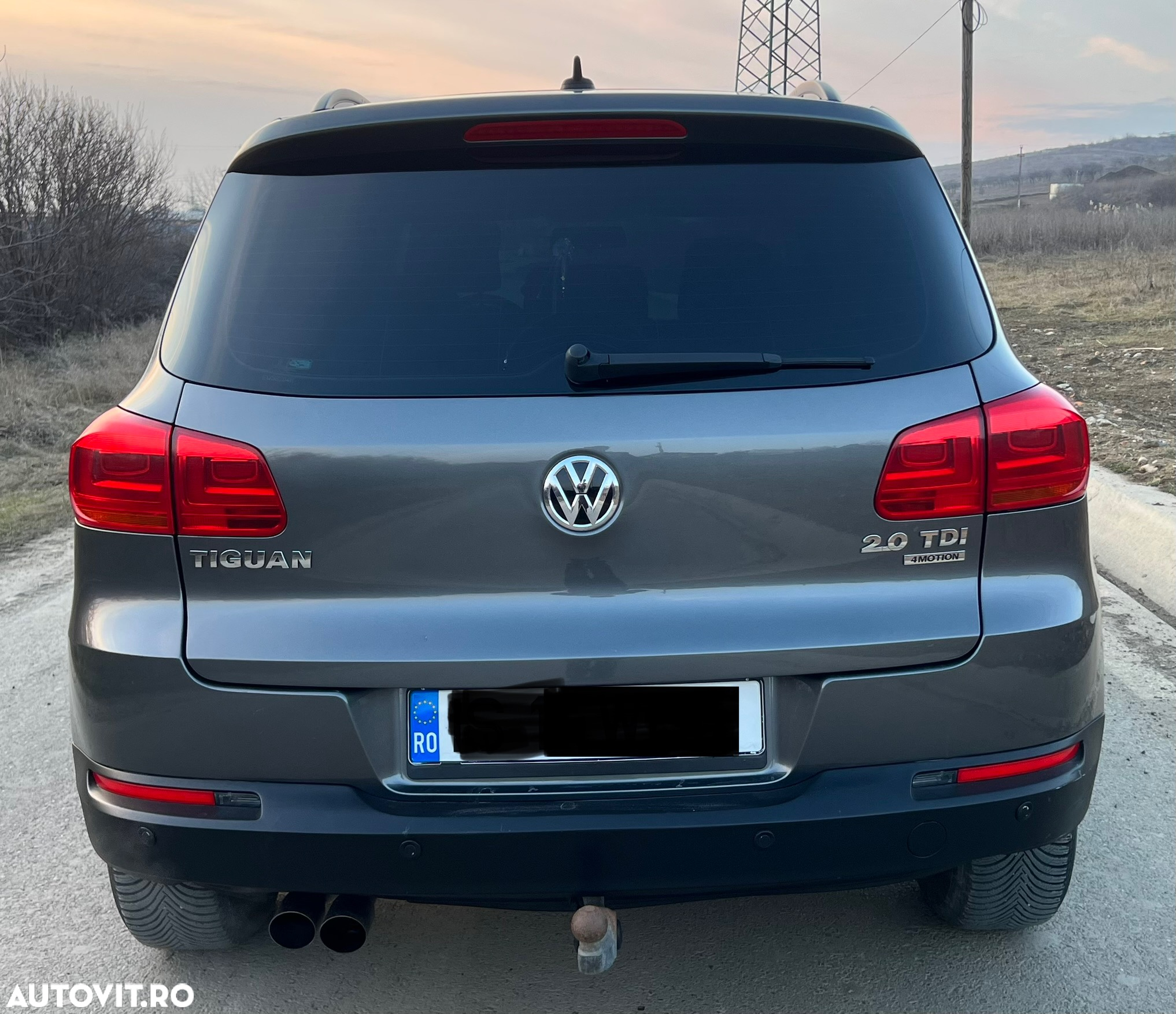 Volkswagen Tiguan 2.0 TDI 4Motion DSG Sport & Style - 8