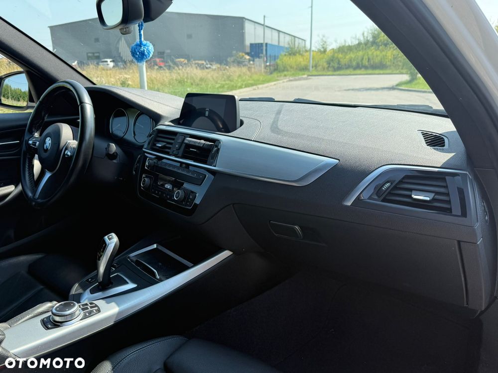 BMW Seria 1 118i M Sport Shadow - 15